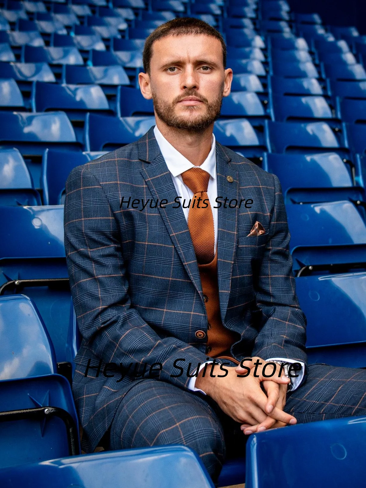 

Итальянские классические костюмы в клетку для мужчин, индивидуальный пошив, узкий крой, с заостренными лацканами, свадебные смокинги для жениха, комплекты из 3 предметов, мужские деловые пиджаки