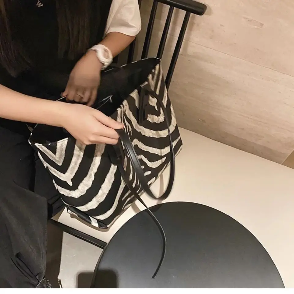 Women PU Leather Big Shoulder Bags for Women Tote Zebra Stripes Handbag Female Casual Shopping Bag