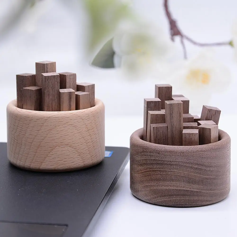 Wooden Aromatherapy Diffuser Round Car Essential Oil Diffuser Natural Wood Stick Fragrance Expanding Base Home Desktop Decor