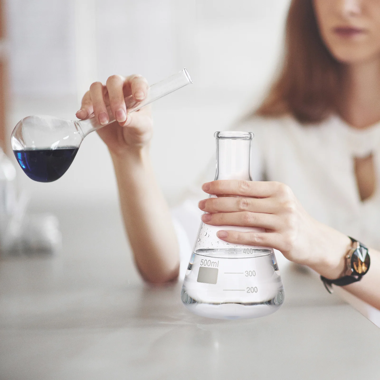 

500ml Clear Glass Erlenmeyer Flask Flat Bottom Thickened Laboratory Glass Flask for Fractional Distillation Boiling