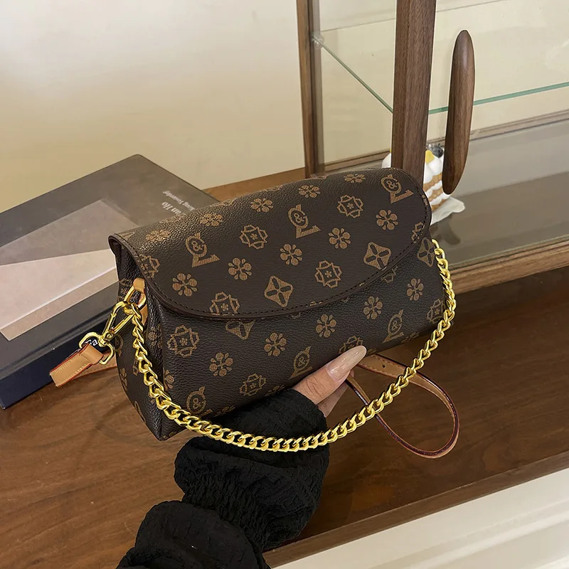 

Новая женская роскошная сумка-мессенджер для знаменитостей в Интернете — высокоэтажный дизайн, универсальная и большая вместимость, идеально подходит для поездок на работу и путешествий