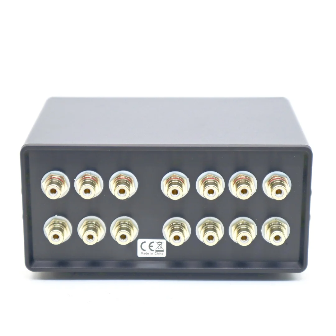 TIANCOOLKEI RCA4-3 Audio signal switcher AV / RCA 4 IN - 3 OUT Input and output can be selected independently