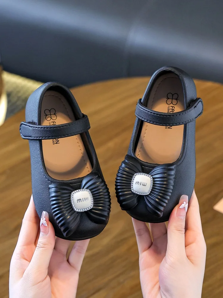 

Новинка 2023 года, детская обувь, сандалии из ЭВА для девочек, весенне-летние и осенние корейские туфли принцессы на мягкой подошве, сандалии