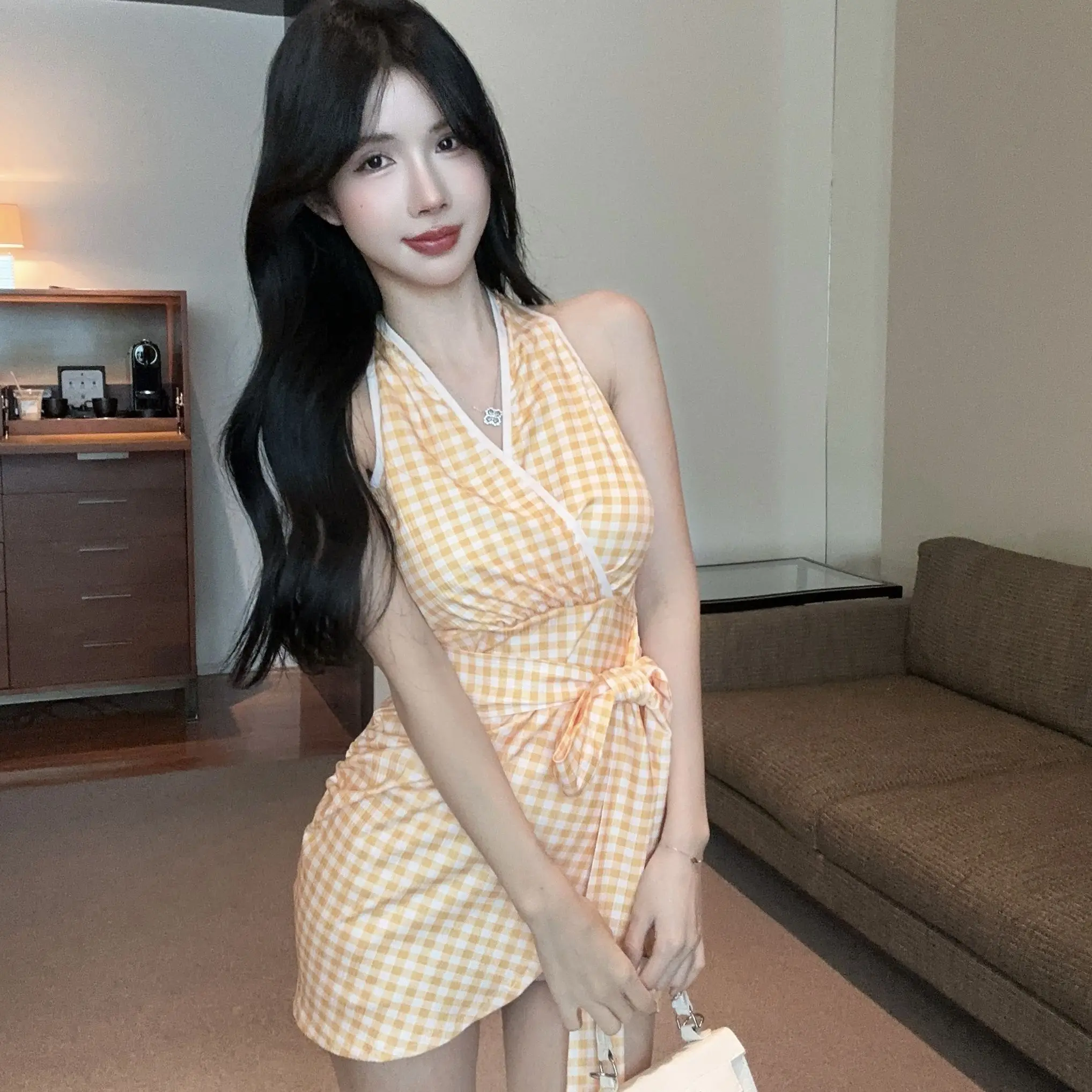 Sommer Halter Mini Kleid Frauen Plaid Ärmel Wrap Bodycon Fliege Taille Elegante Casual Backless Picknick Stil Outfit 2023 Neue