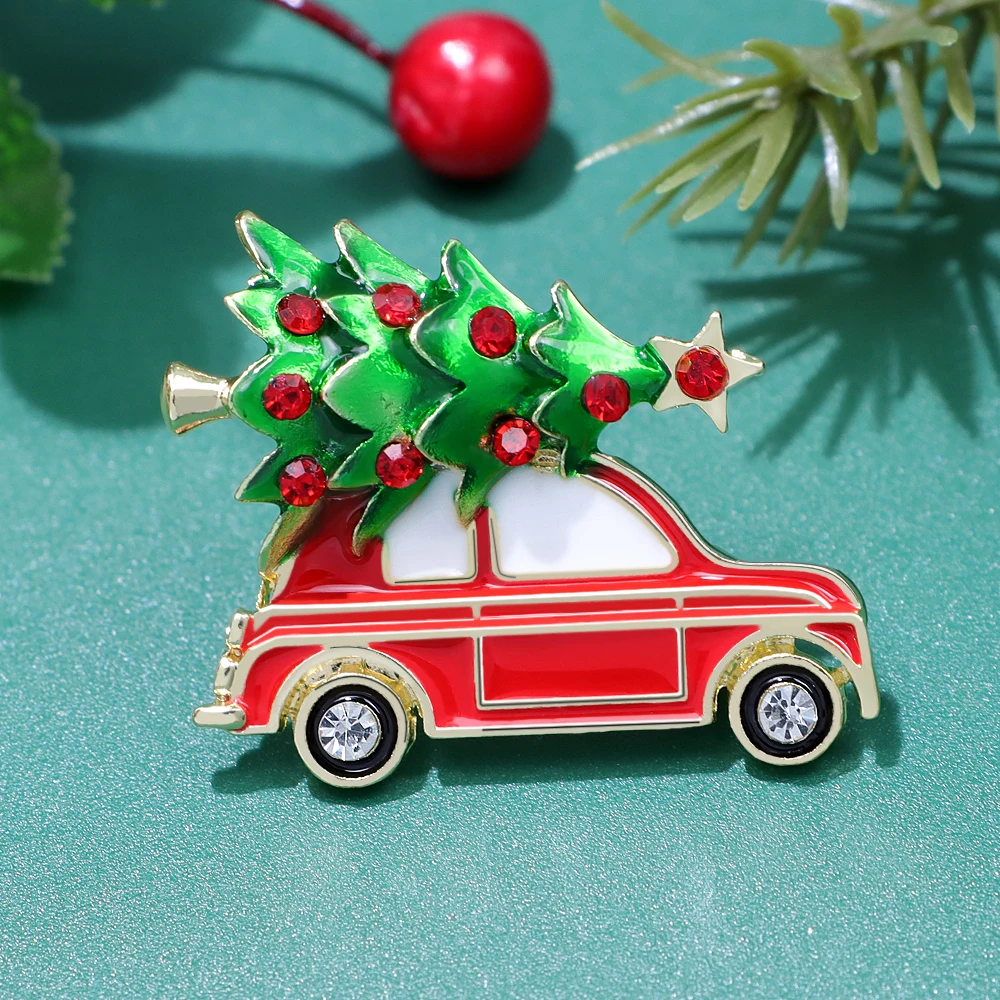 CINDY XIANG Creative Christmas Tree Brooches For Men Cute Enamel Car Shape Design Pins Jewelry Gifs For Friends