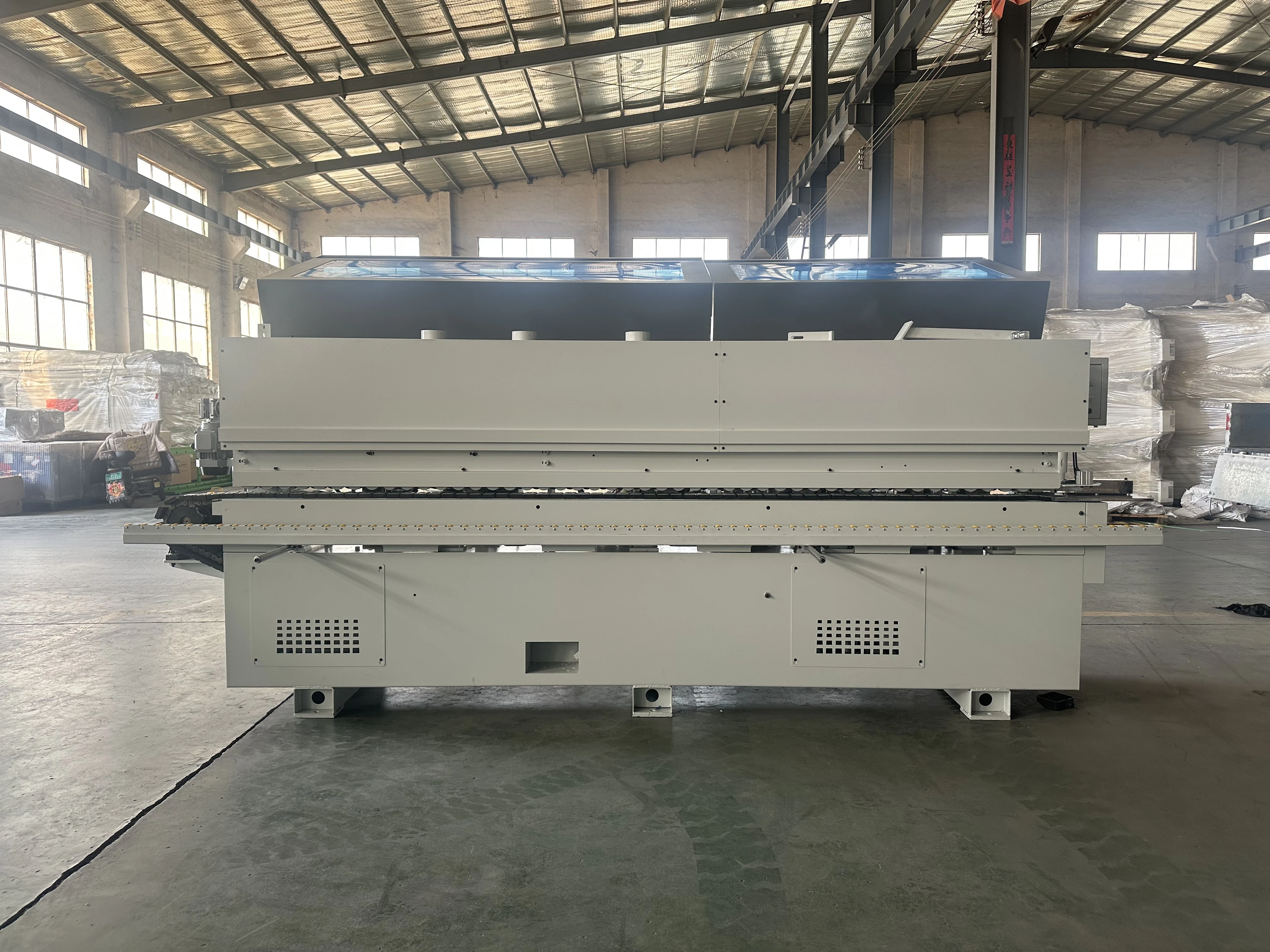 Tablero de madera Mdf melamina laminado bordeadora automática Bordatrice automática aplicadora de bandas de borde carpintería