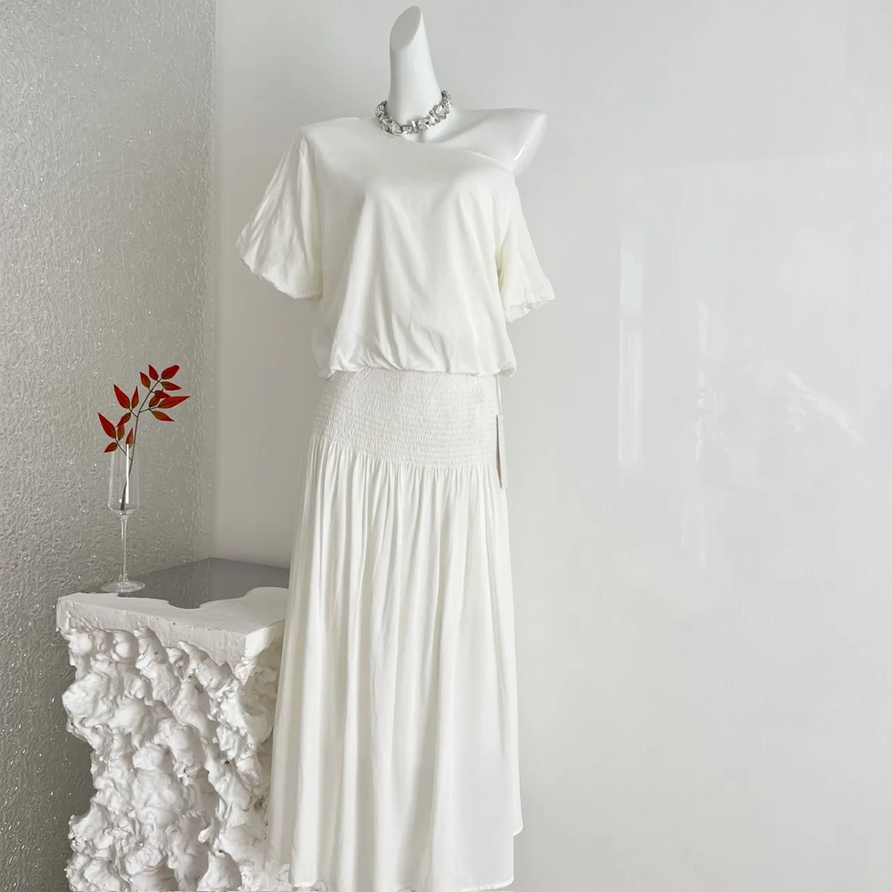 

Summer 2026 New Arrival Elegant White High Waist A-Line Dress Women's Fashion Two-Piece Set High Quality Ladies Skirt