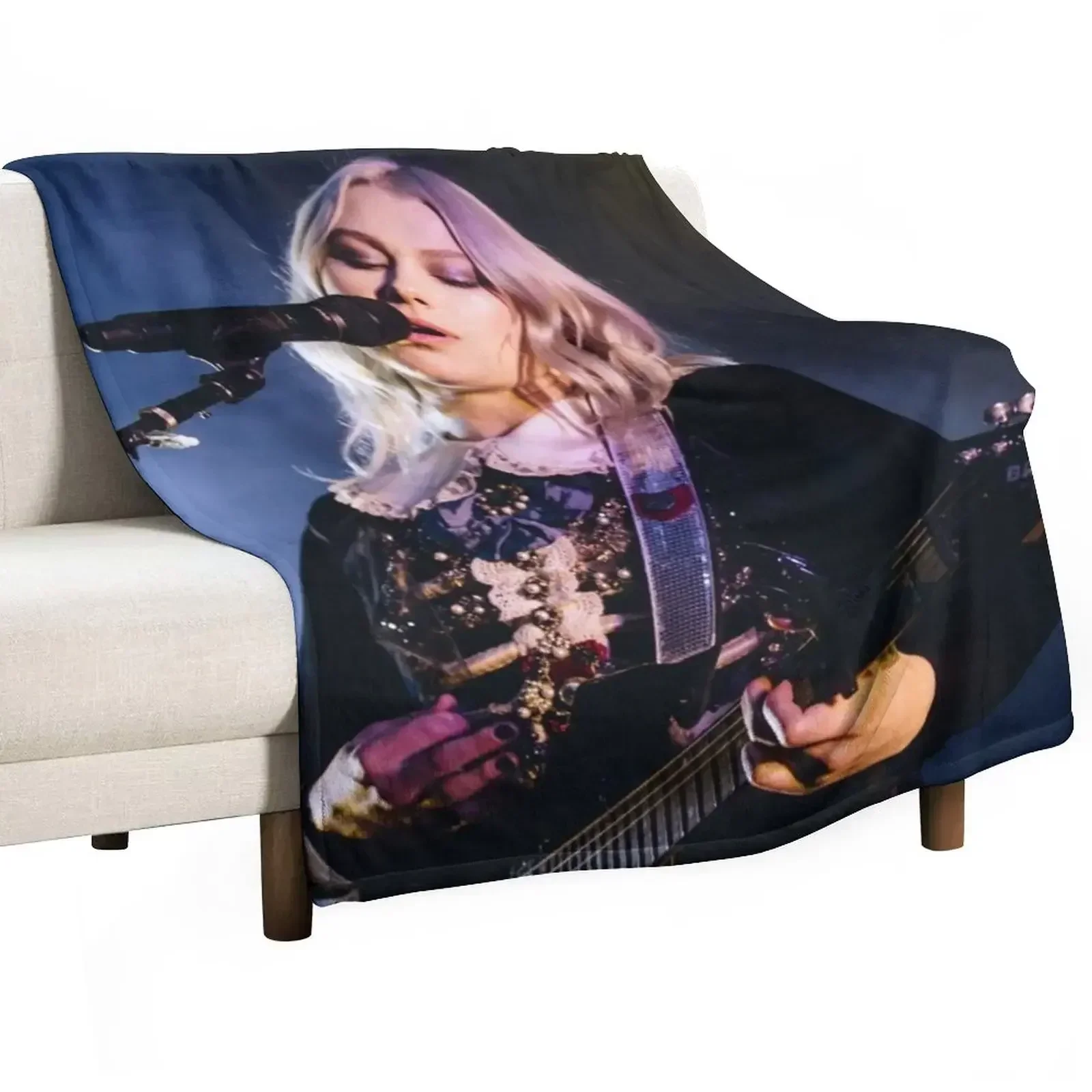 Phoebe Bridgers Announces 2022 Tour Dates Memories Throw Blanket christmas decoration Luxury Designer Furry Blankets