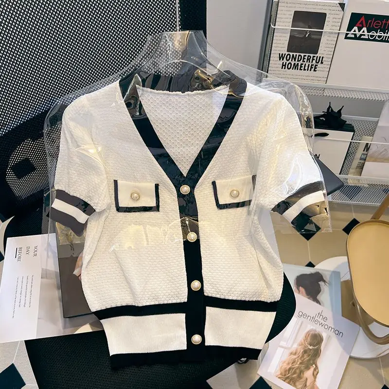 

2025 New Sweet Buttons V-neck Short Sleeve Knitting Cardigan Female Simplicity Patchwork Top Tee Women Clothing Trend Sweater