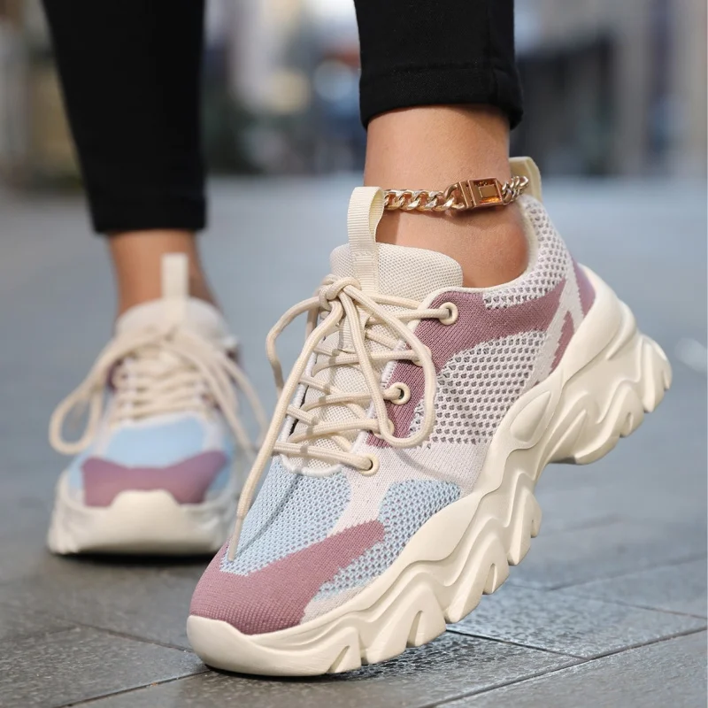 

Women's spring mesh sports shoes, fashionable thick soled running shoes, casual and comfortable dad shoes