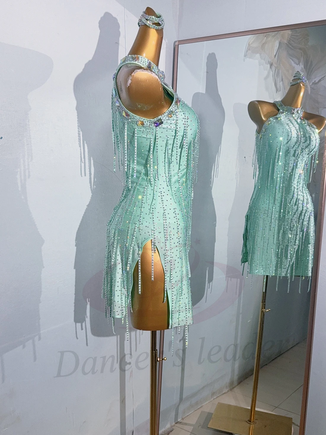 Vestido profesional de baile latino, malla personalizada de alta gama, rayas de diamantes, tango, trajes de escenario para mujeres adultas y niños