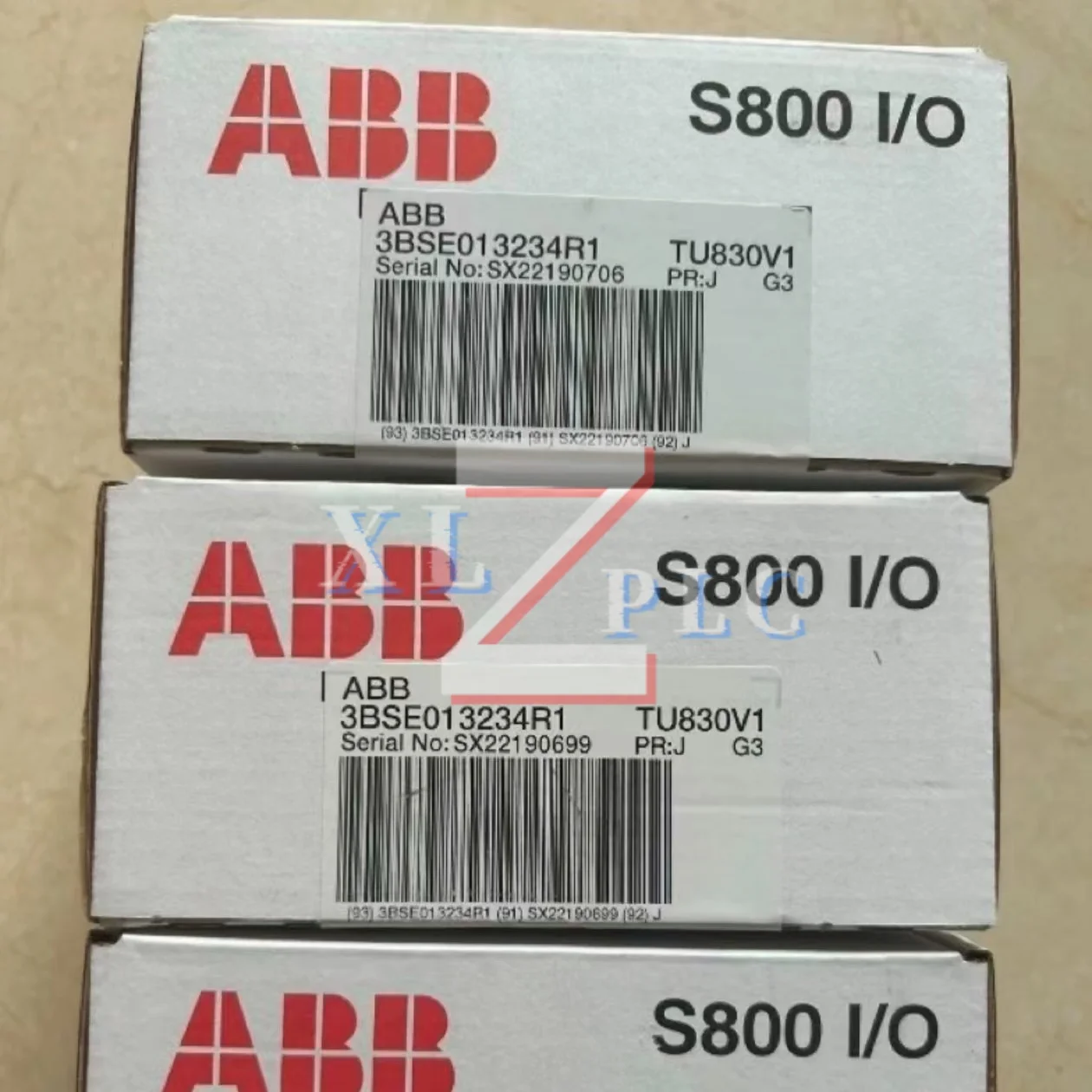 Modul baru asli 3BSE008550R1 DI821 3BSE013230R1 3BSE013231R1 TU811V1 3BSE013234R1 TU830V1 3BSE013235R1