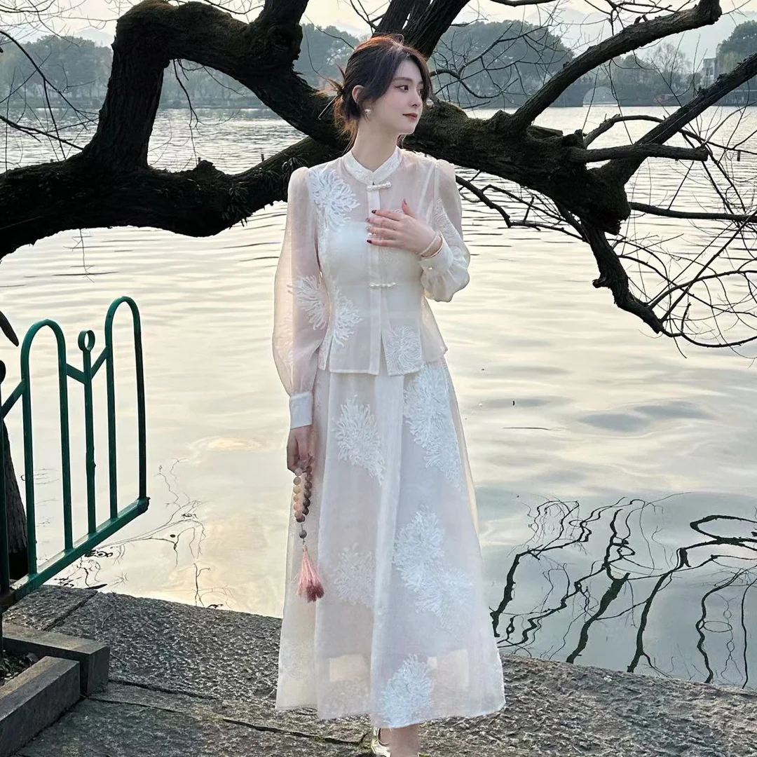 New Retro Chiness Style Summer 2 Piece Set Fashion Women Chic Embroidery Flower Beaded Button Slim Tops + Long Skirt Suit