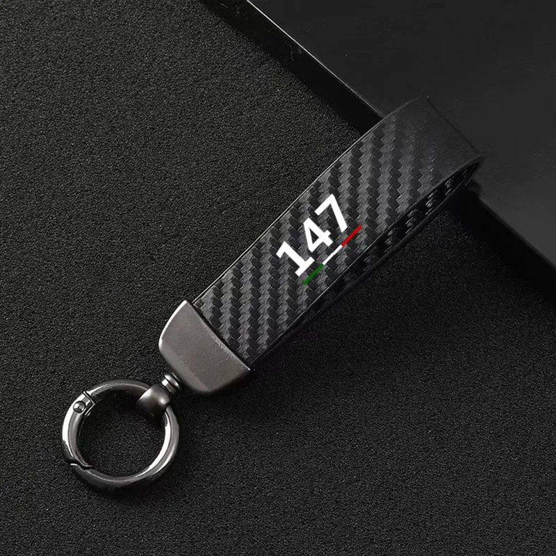 

Carbon Fiber Style Car Keychain Microfiber Leather Key Chain For Alfa Romeo Sportiva Giulia Giulietta 159 156 MITO Stelvio 147