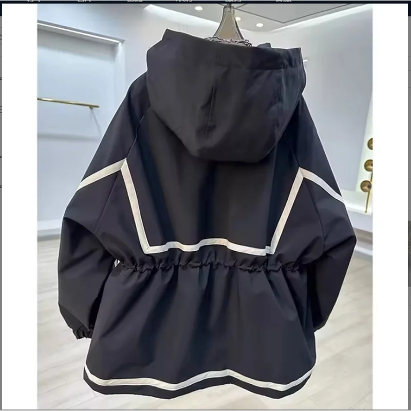 Damska kurtka z kapturem, kontrastowe przeszycia, nowość na wiosnę i jesień 2025, luźny krótki trencz z paskiem w talii, odzież wierzchnia.