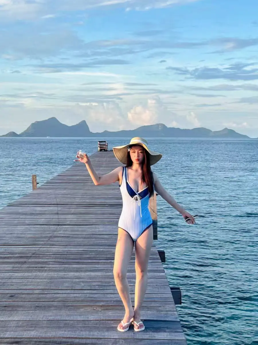 

Retro Blue Plaid One-Piece Swimwear Backless Tie Slimming Vacation Zhang Na Swimwear Casual Women's No Brand Online Exclusive