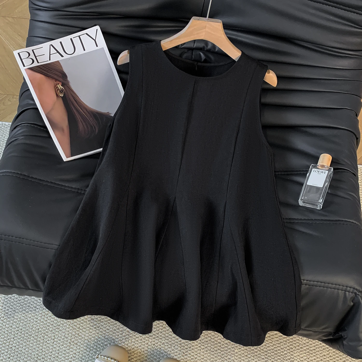 

Cotton Linen Shirt Summer New Style Waist-Cinching round Neck Sleeveless Unique Top Simple Short-Length Women's Fashion