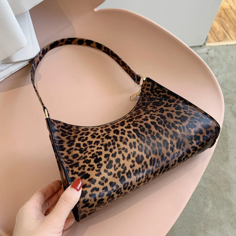 

Модная женская роскошная сумка с принтом зебры из искусственной кожи, простые сумки на плечо под мышками, женский повседневный дизайн, клатч, сумка-кошелек