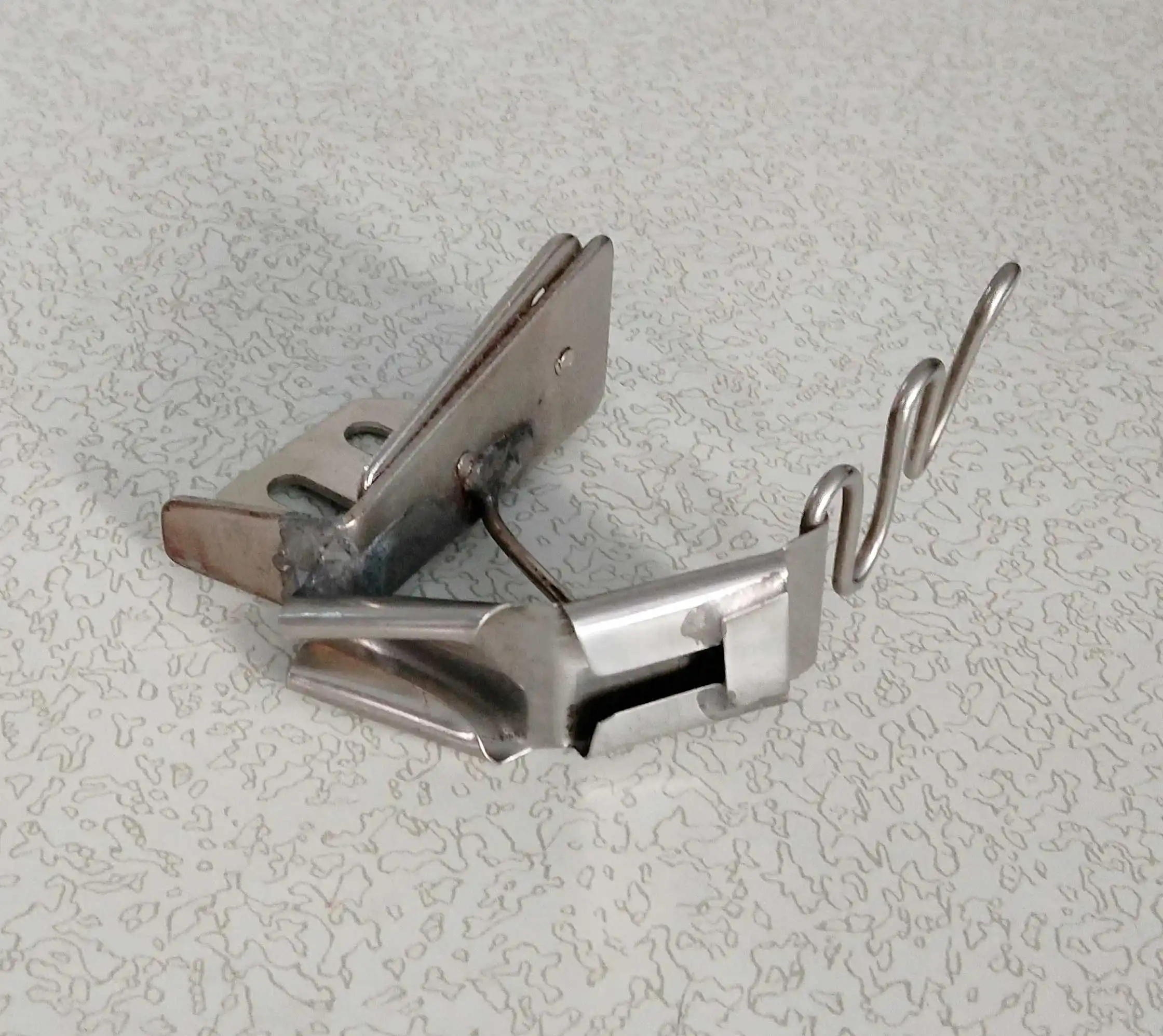 8b High Chariot 341 High Sewing Machine Loose Mouth Serging Cylinder 1.6cm 1.9cm Scattered Mouth Thick Material 45 Degree