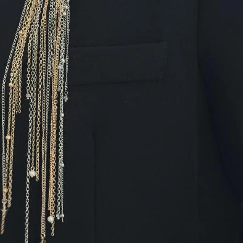 Exaggerated Long Tassel Chain Brooch Metal Heart Pendant Vintage Design Suit Pin Pants Hats Fixed Pin Decorative Accessories