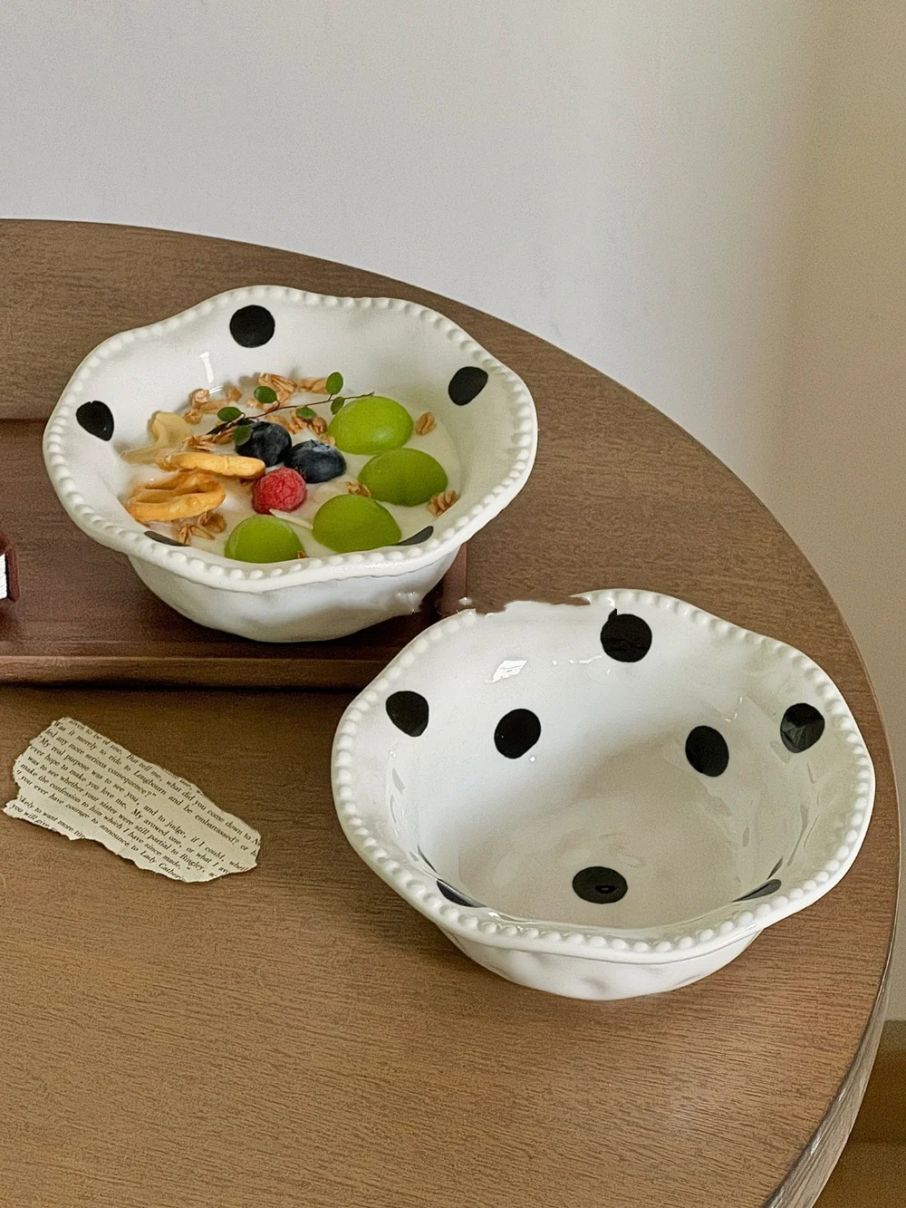 Cute Polka‑Dot Ceramic Bowl Ruffled Wavy Rim White Porcelain Bowl For Salad Fruit Dessert Serving Home Kitchen Decor Tableware