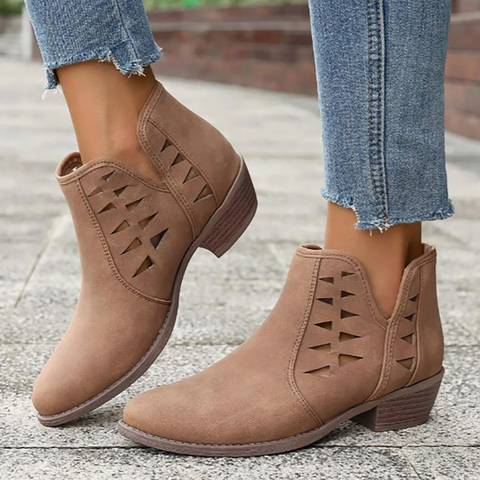 

Winter Top Quality Pointed Toe Ankle Boots For Women Women Shoes Suede Female Knight Boots Runway Chunky Heel Slip On Boots