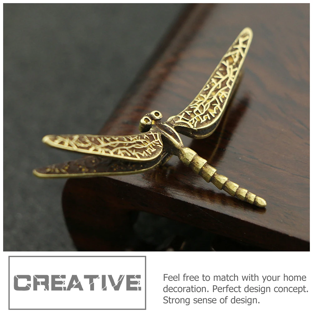 Brass Dragonfly Desk Ornament Delicate Handcrafted Home Decoration Artistic Metal Craft Desktop Adorn Elegant Living Room Accent