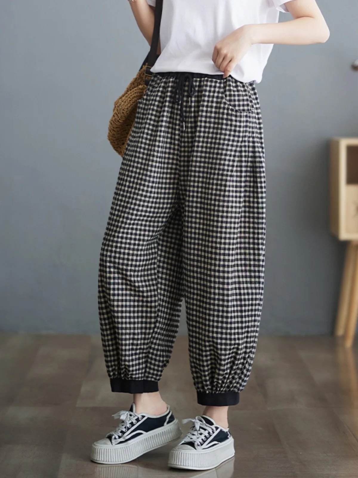 

Повседневные брюки-фонарики в клетку из хлопка и льна в стиле ретро, летние корейские брюки большого размера, свободные мясные брюки с девятью точками, Harlan Carrot P...