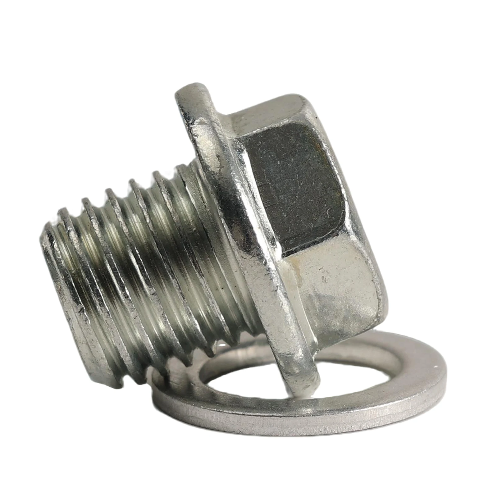 Engine Oil Drain Plug For BMW 1 3 5 Series X1 X3 X5 Z4 E46 E81 E82 E87 E88 E89 E90 F20 F21 Mini Convertible R56 R57 11137535106