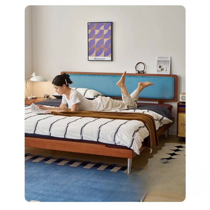 

Solid wood upholstered bed bedroom in the bedroom with a vintage style 1.8m double bed