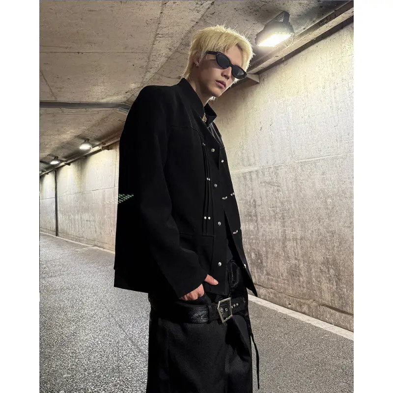 

Новая осенне-зимняя мужская куртка в китайском стиле с подплечниками, модель серии K, с воротником-стойкой и металлическим декором