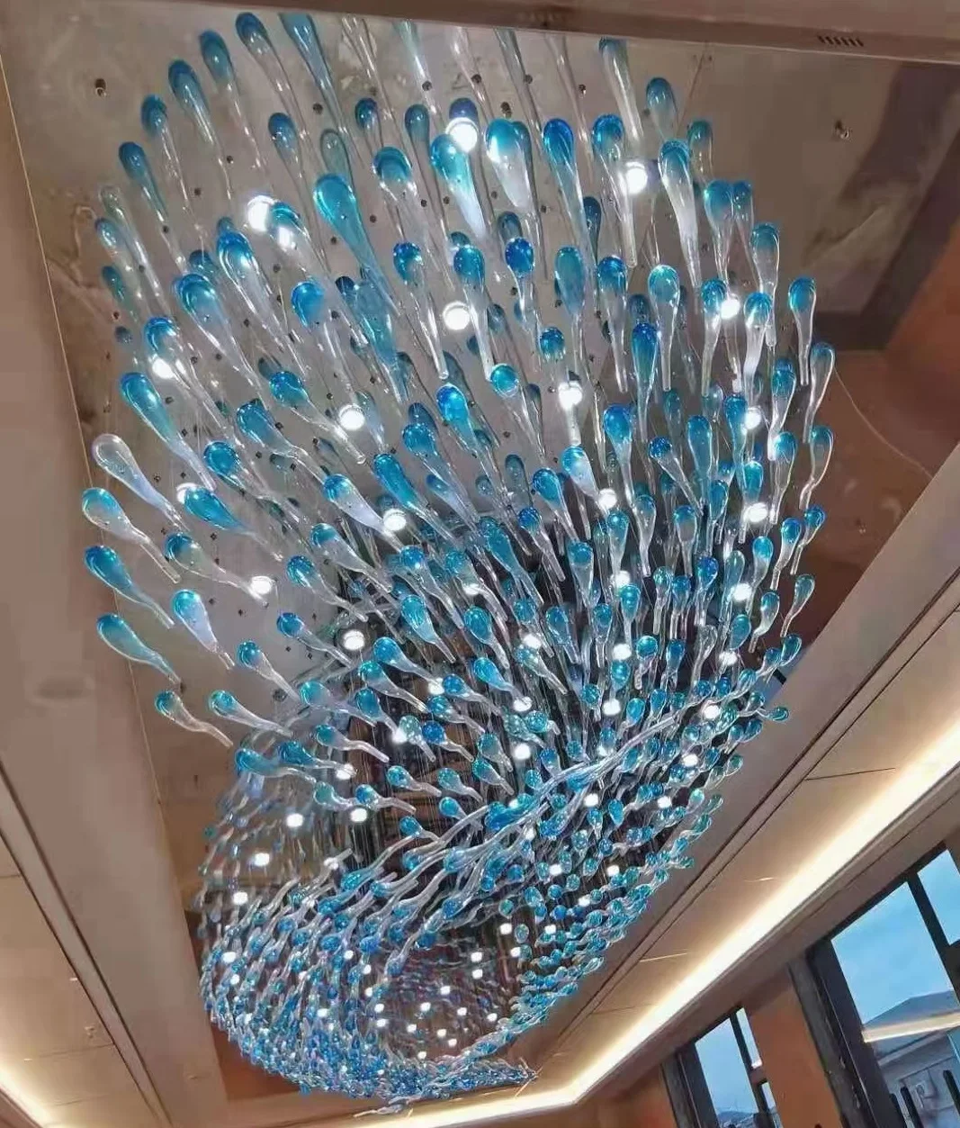 Modern Outdoor and Indoor Living Room Pendant Chandelier in Round Oval Rectangle Square Long for Hotels Low Price
