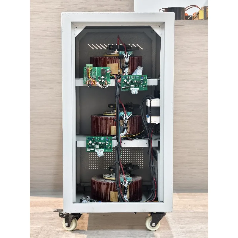 Three Phase Transformer Compliant with EU Standard 380V to 415V, Qualified Power Gear for Industrial Processing Machines