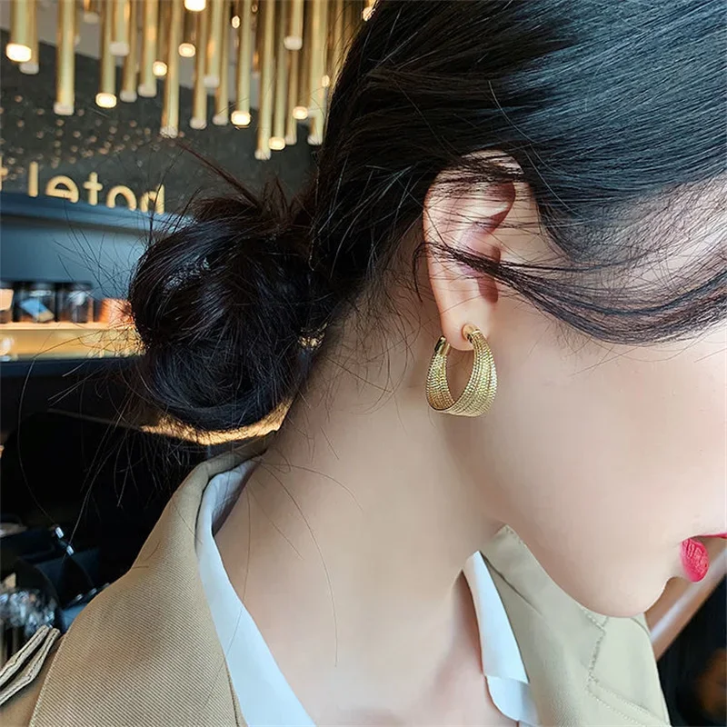 New Fashion Trend Unique Design Elegant Delicate Retro Exaggerated Multilayer Stud Earrings Women Jewelry Party Gifts Wholesale