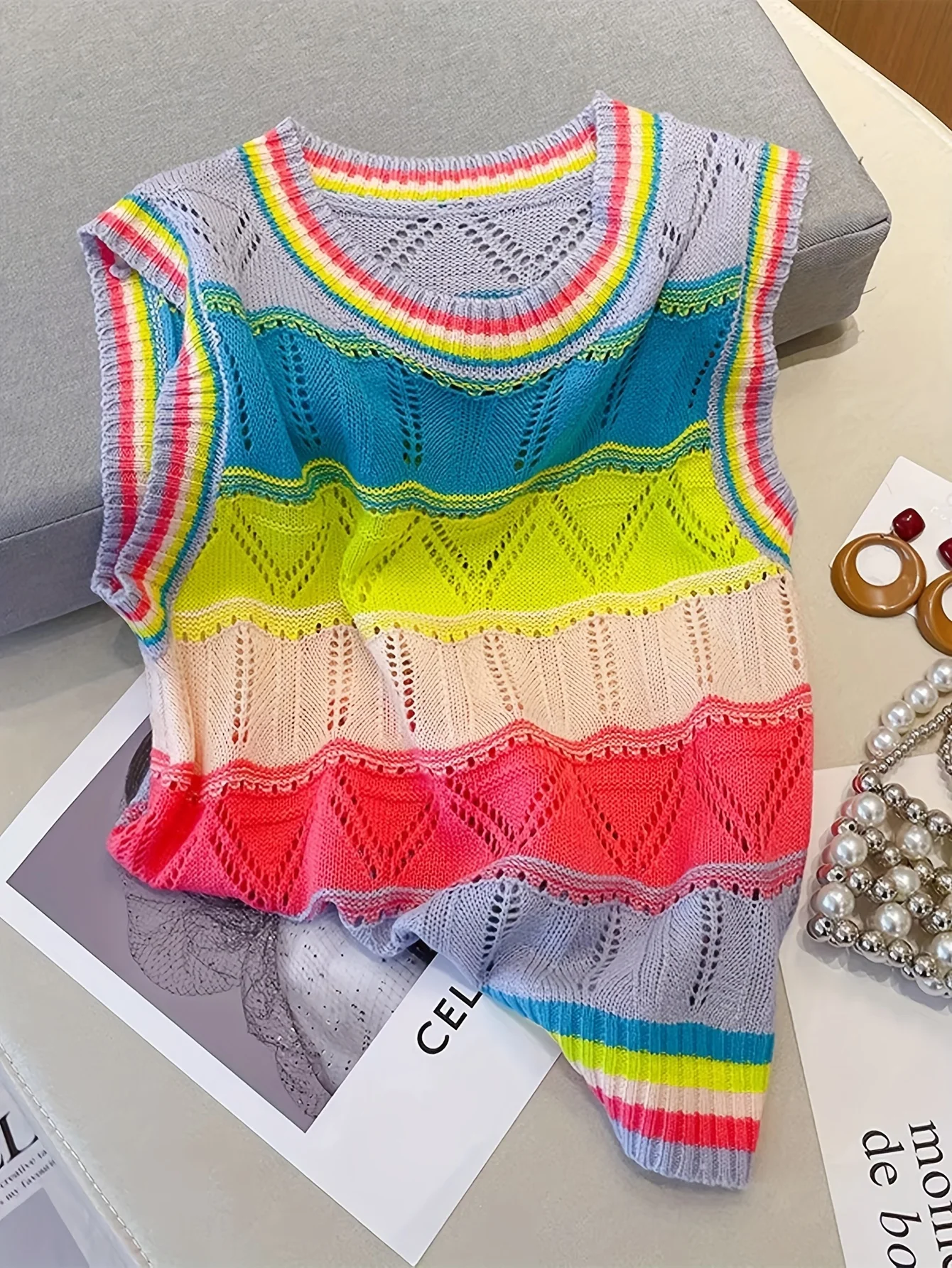 2024 Women\'s Rainbow Striped Knit Top SleevelessCasual Crew Neck Hollow Out Design Crop Top Vest