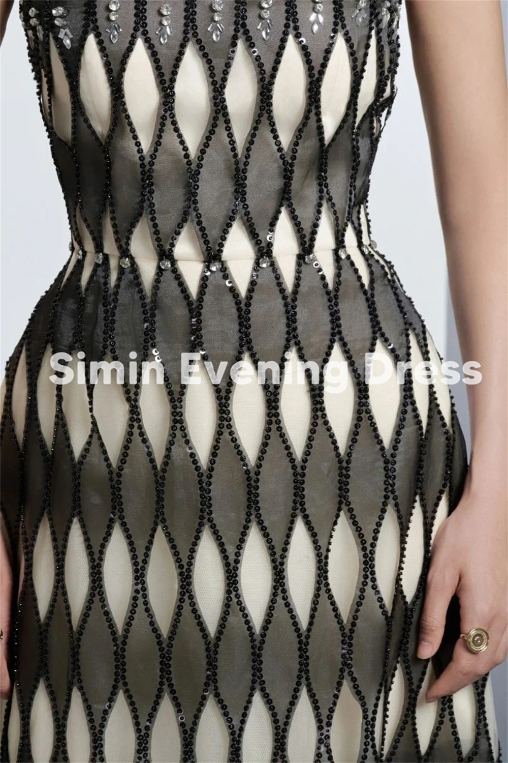 فساتين سهرة سعودية بدون حمالات من Simin للسيدات مع أكمام بطول الكاحل فساتين حفلات رسمية أنيقة 2025