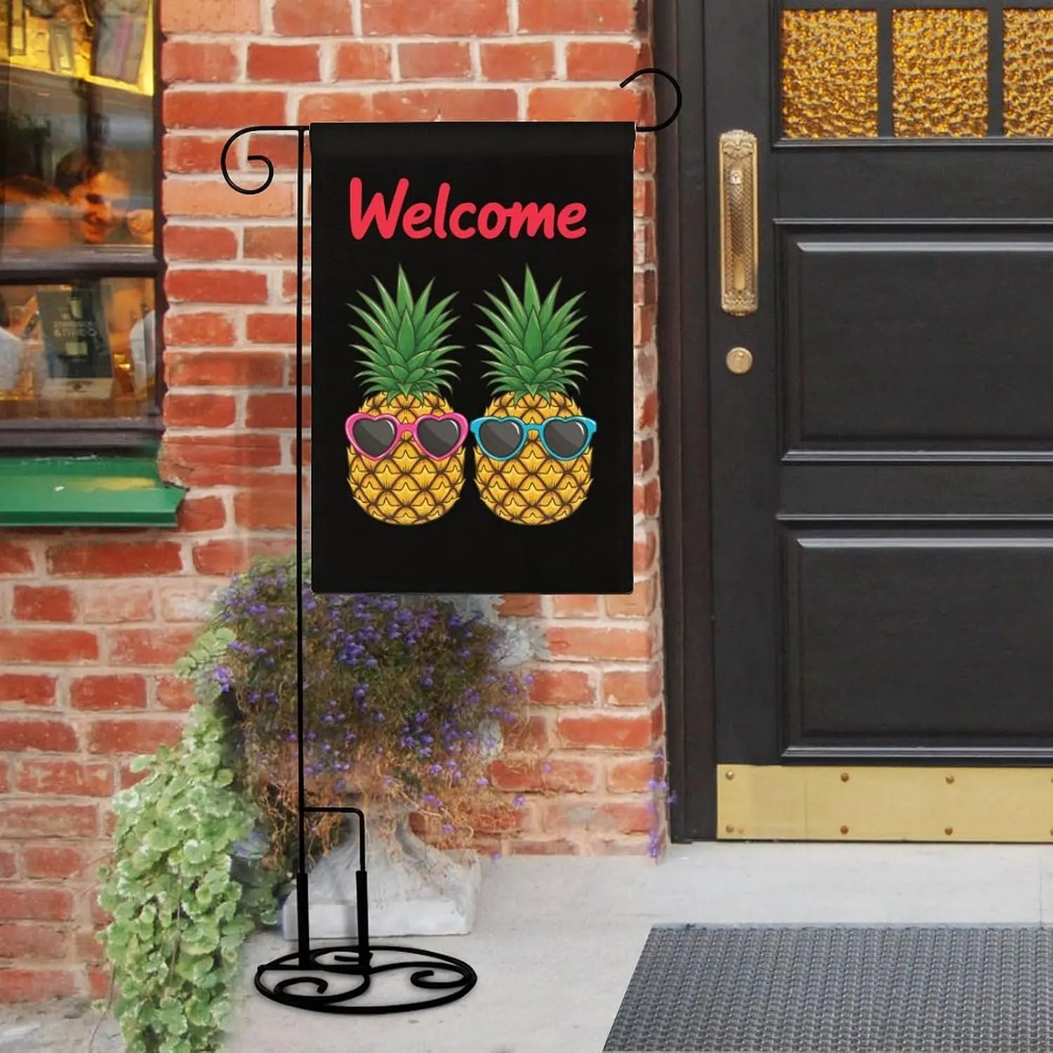 Funny Upside-down Pineapple with Stylish Glasses And Welcome Sign 12 * 18 Inch Garden Flag Double Sided Linen, Suitable for  PPZ