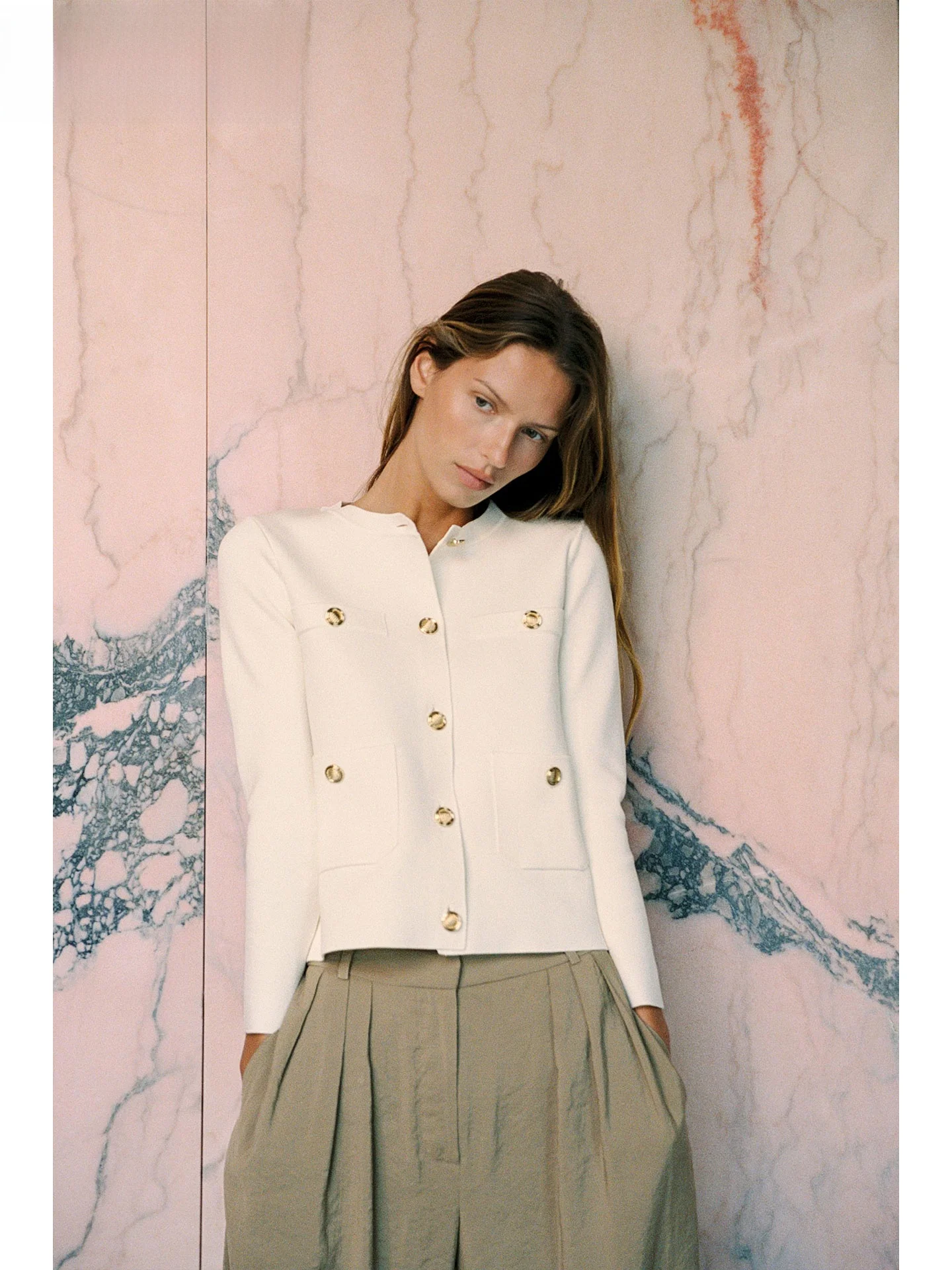 

ZAPRHA Faionable mat Knitted Jaet with Button Decorated Patch ket round Ne Long Sve 2025 Autumn New Arrival