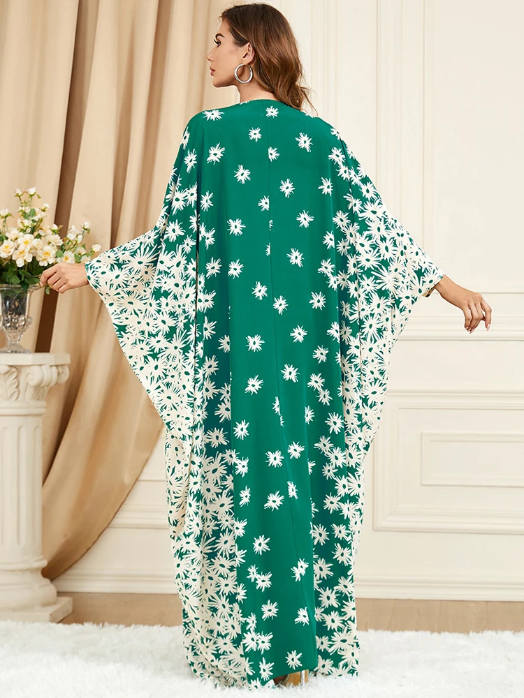 Middle Eastern Muslim clothing green robe bat sleeve loose floral dress