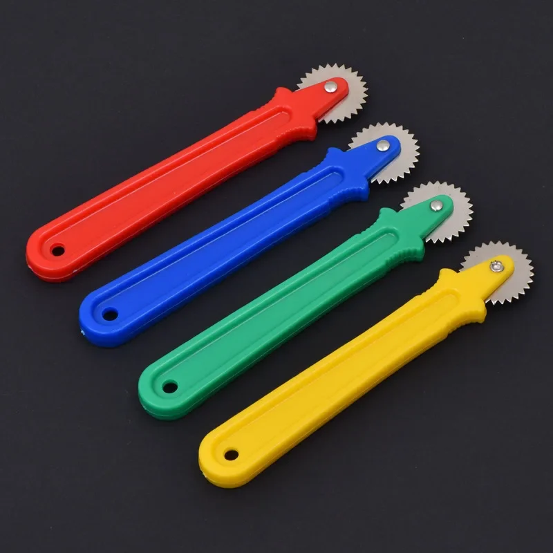 1 قطعة جديد البلاستيك الجلود المائدة عجلة الفضاء ورقة ثقب أداة خياط غرزة ماركر والعتاد الروليت خليط أدوات