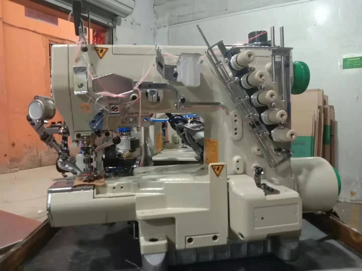 Direct Drive Cylinder Bed Industrial Interlock Sewing Machine With Automatic Trimmer