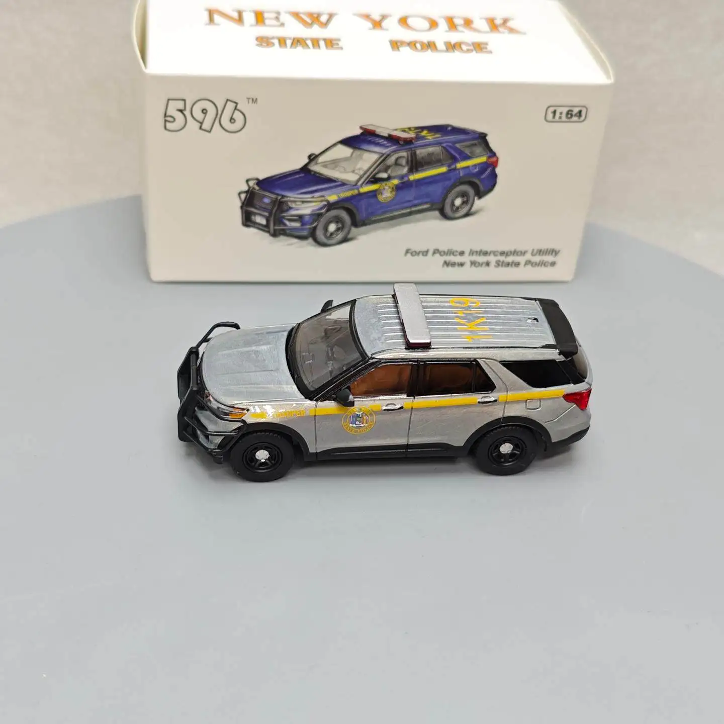 

596 1:64 Explorer New York State Police Painting Alloy simulation Mini Car Model Hobby Collection Decoration Toy Gift