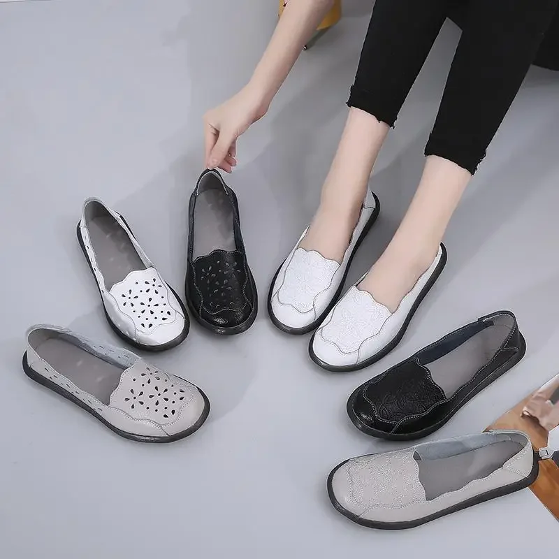 Mom Shoes Spring and Autumn Leather Tendon Soft Bottom Comfortable Women's Shoes Summer Middle-Aged Moccasins Flat