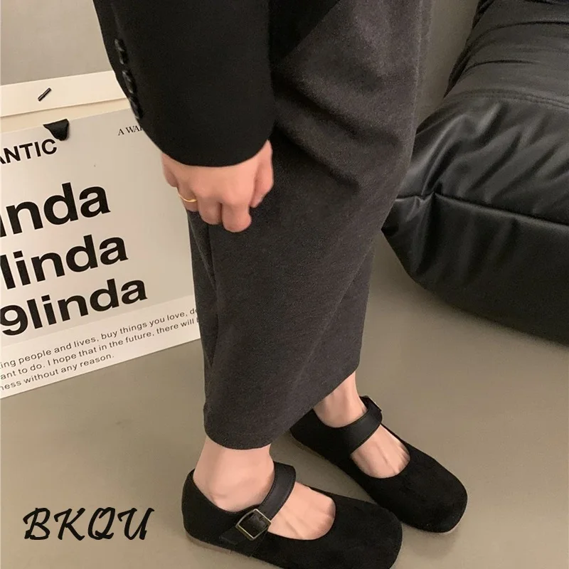 BKQU Vintage Abrasive Leather One-line Button Mary Jane Shoes Flat Shoes 2024 Spring and Autumn New Soft Bottom Round Head Women