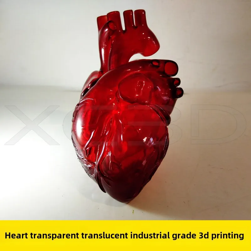 Modelo de coração de cristal transparente com impressão 3D