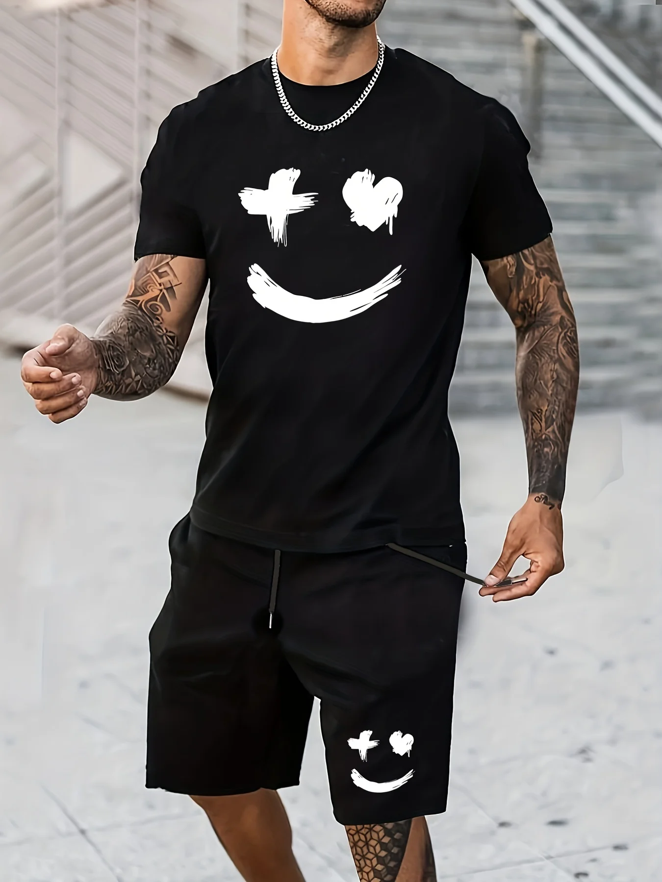 

The new 3D cartoon smiley face print men's set for summer 2025 is casual fashionable soft comfortable and lightweight