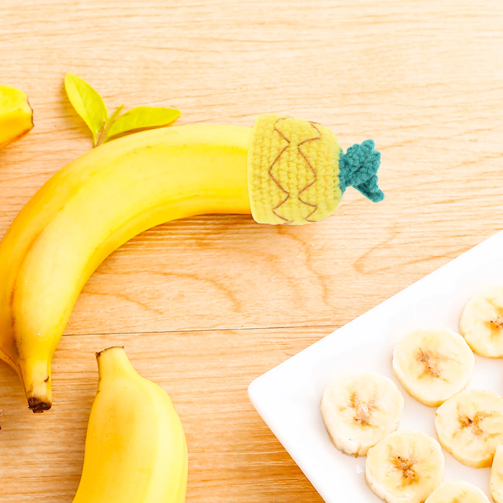 

Knitted Banana Fresh-Keeping Hat Mini Cute Fruit Cap Party Decoration Knitted Wine Toppers Crochet Costume Hat