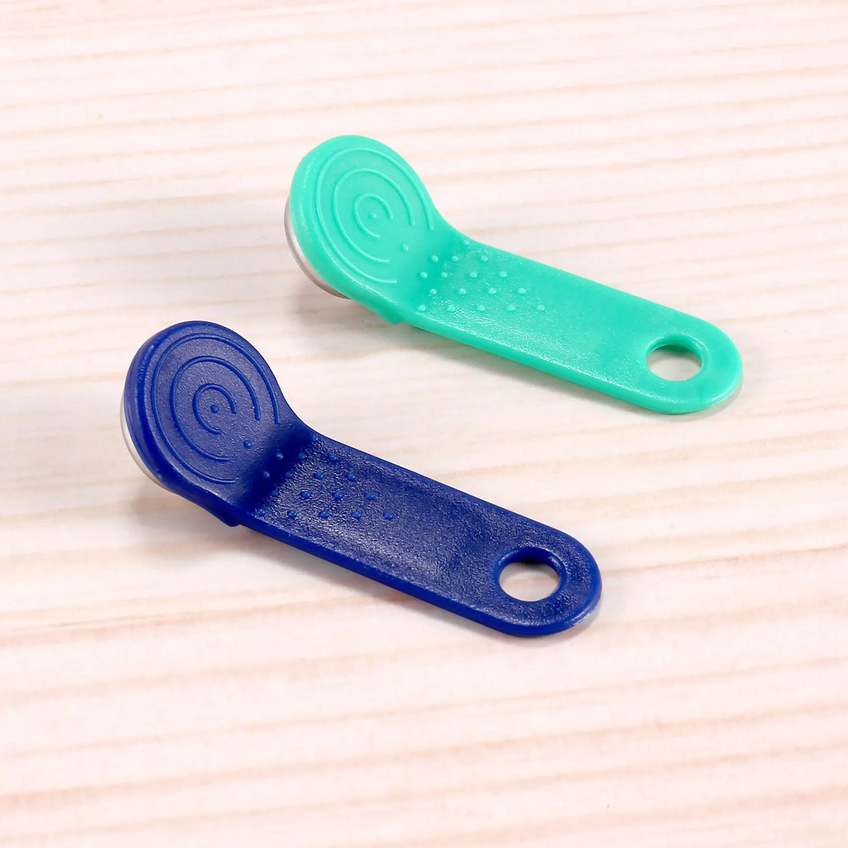 10Pcs/Lot Rewritable RFID Contact Memory Key RW1990 IButton for Copy Card Sauna Keys Cards