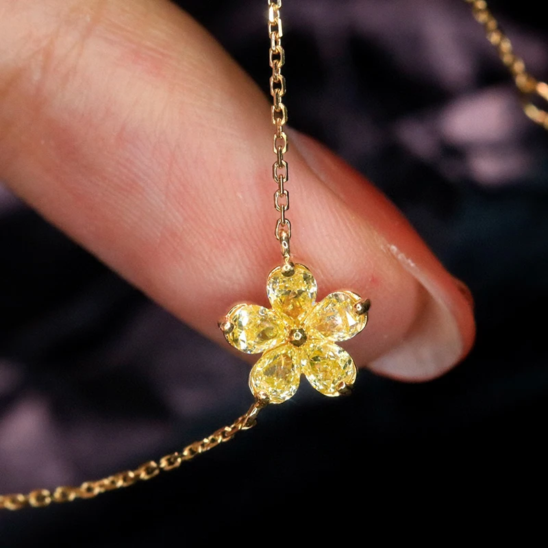 Aazuo Fine jewelry 18K Solid Yellow Gold Natrual Yellow Diamonds 0.40ct Luxury Flower Daisy Necklace With Chain Gift For Women