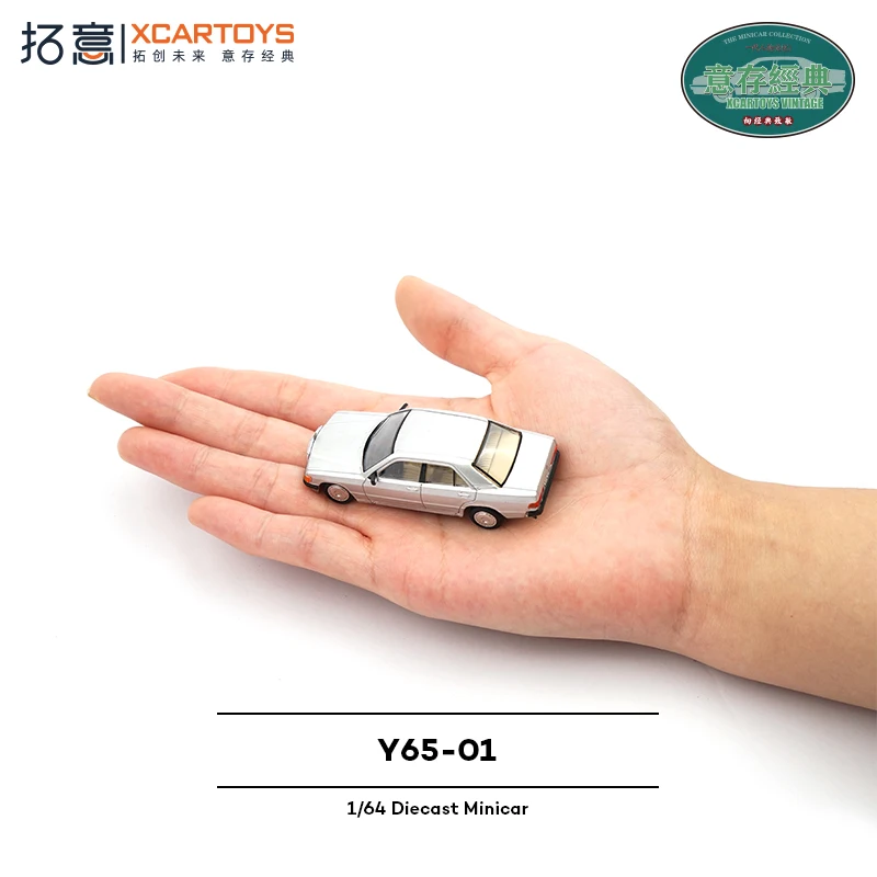 Diecast 1/64 Scale Tiger-head 190E Alloy Car Model Collectible Toy Gift Souvenir Display Ornament